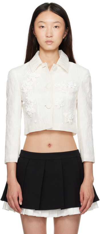Photo: SHUSHU/TONG White Pointed Collar Short Jacket