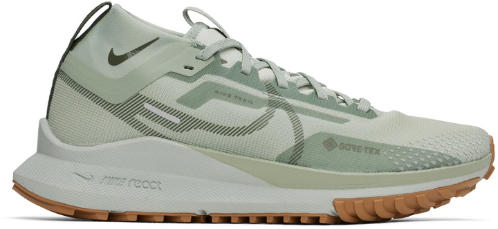 Photo: Nike Green Nike Pegasus Trail 4 GORE-TEX Sneakers