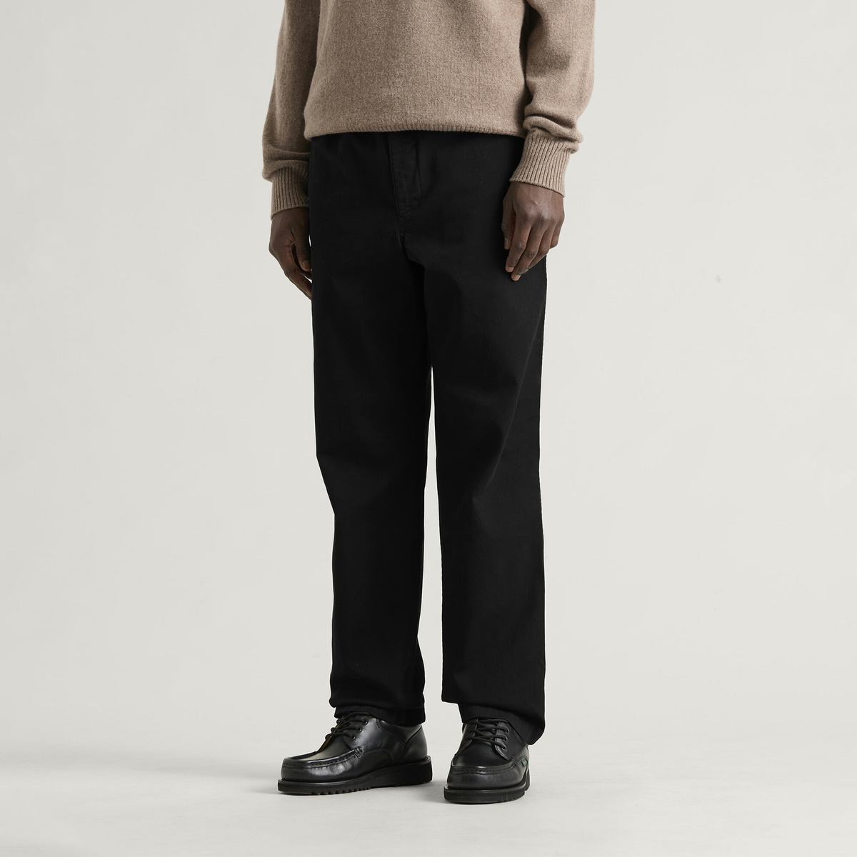Norse Projects Men's Trysil Regular Organic Stretch Twill Trouser in Black