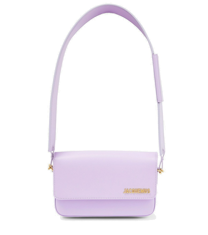 Photo: Jacquemus Le Carinu leather shoulder bag