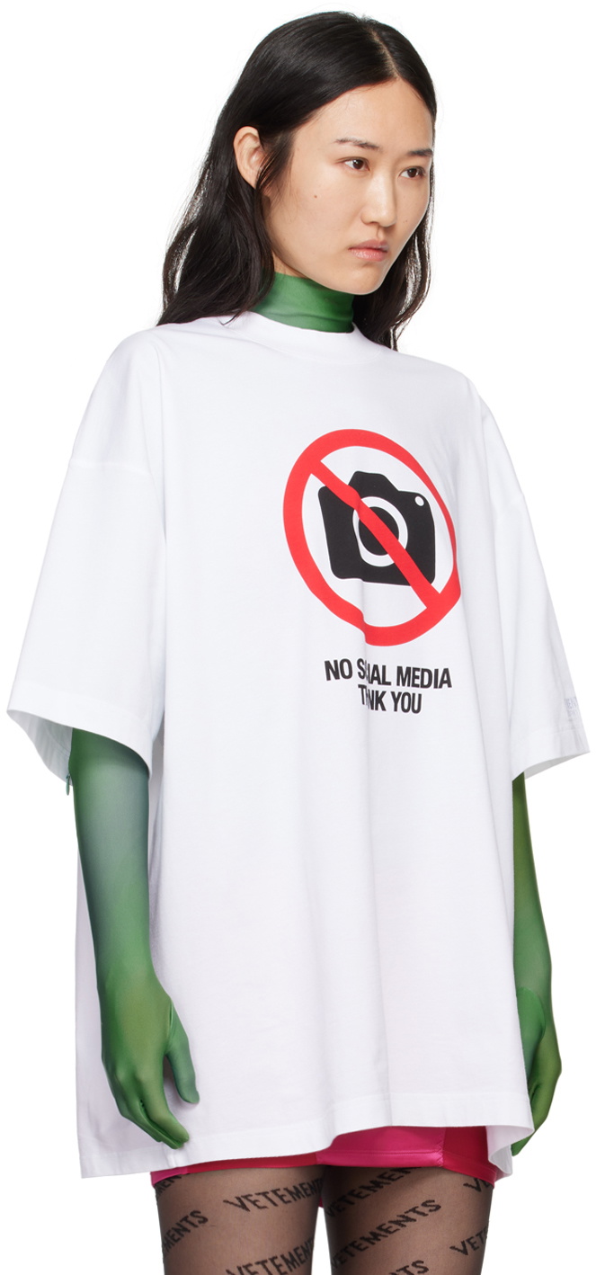 VETEMENTS White 'No Social Media' T-Shirt Vetements