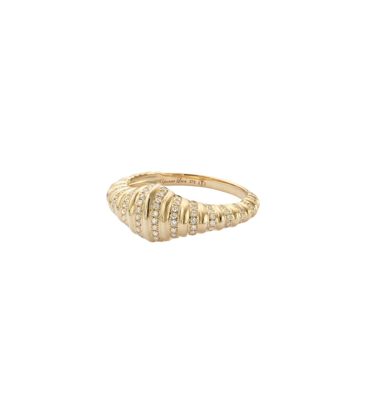 Photo: Yvonne Léon Chevalière Nano 9kt gold ring with diamonds