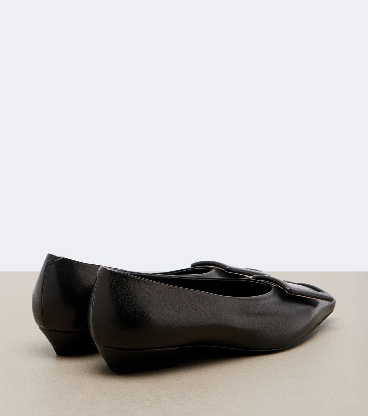 Roger Vivier Pointy leather ballet flats