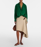 Loewe Toggle leather thong sandals