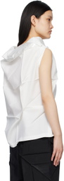 132 5. ISSEY MIYAKE White Standard Blouse