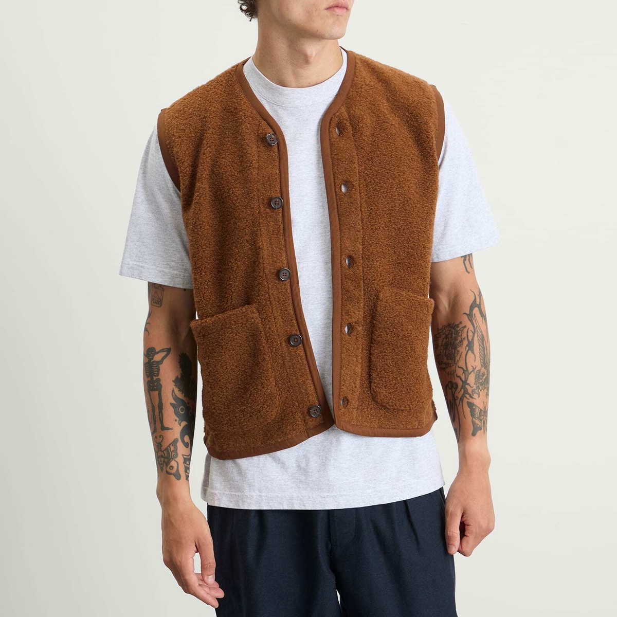 Universal Works Men's Alvar Fleece Lancaster Gilet in Cumin