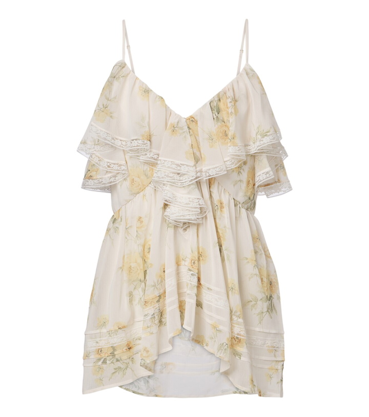 Photo: Xu Zhi Floral lace-trimmed top