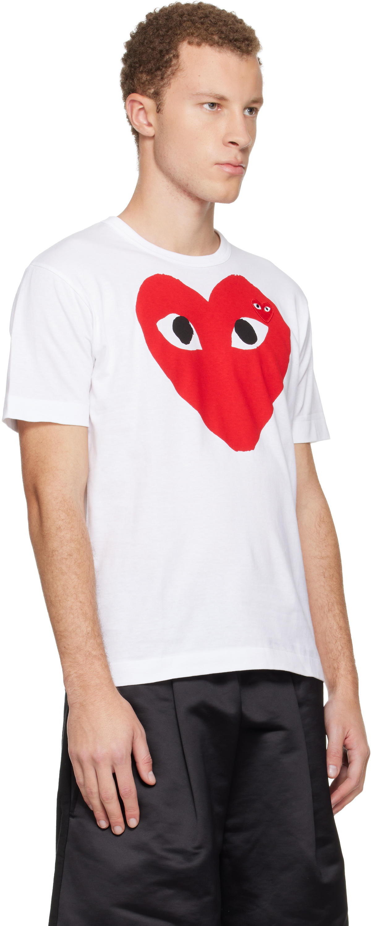 COMME des GARÇONS PLAY White Large Red Heart & Emblem T-shirt
