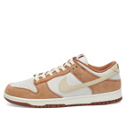 Nike Dunk Low Retro Premium in Sail/Fossil/Medium Curry