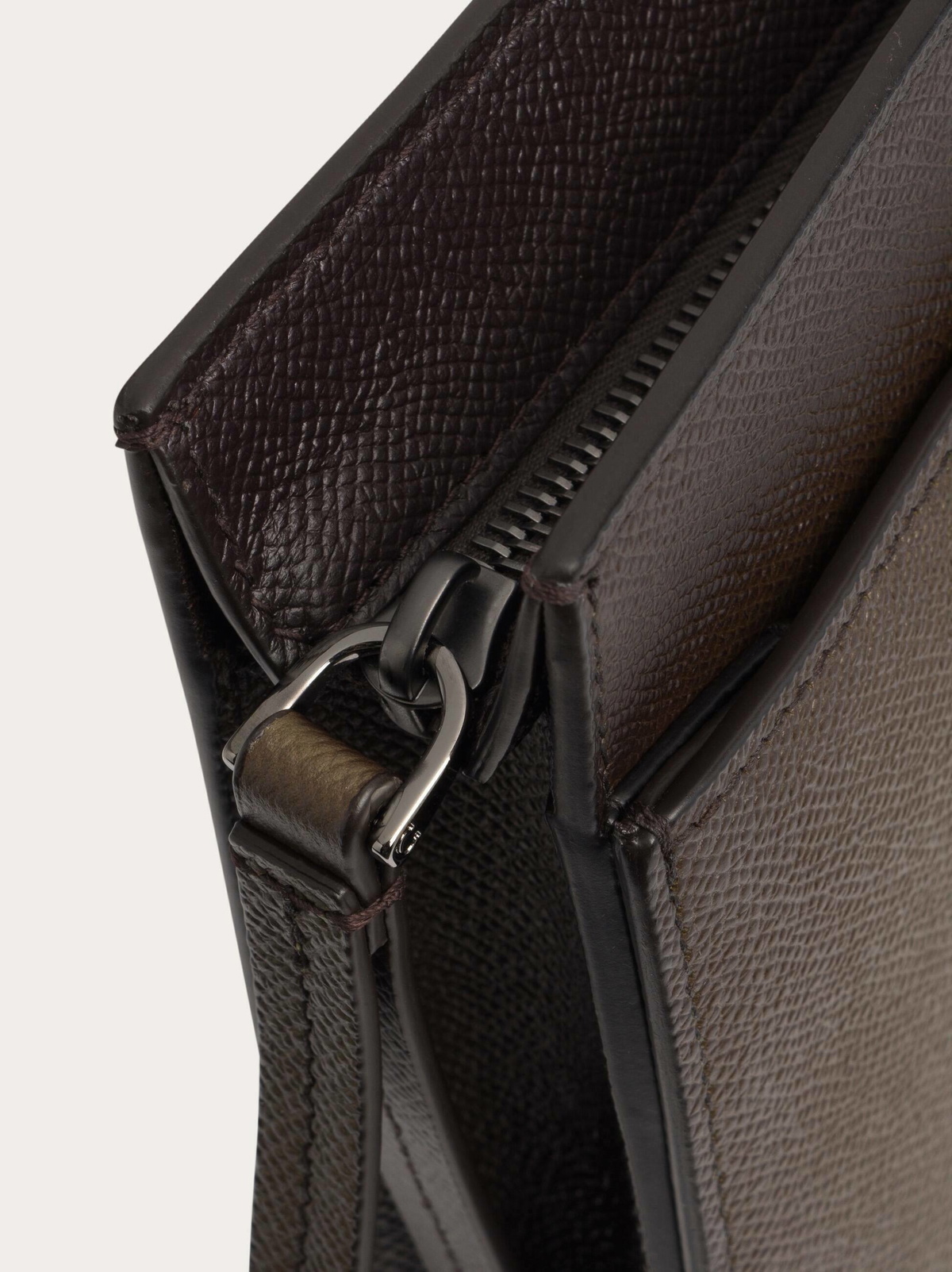 Ferragamo Mens Gancini pouch in Green