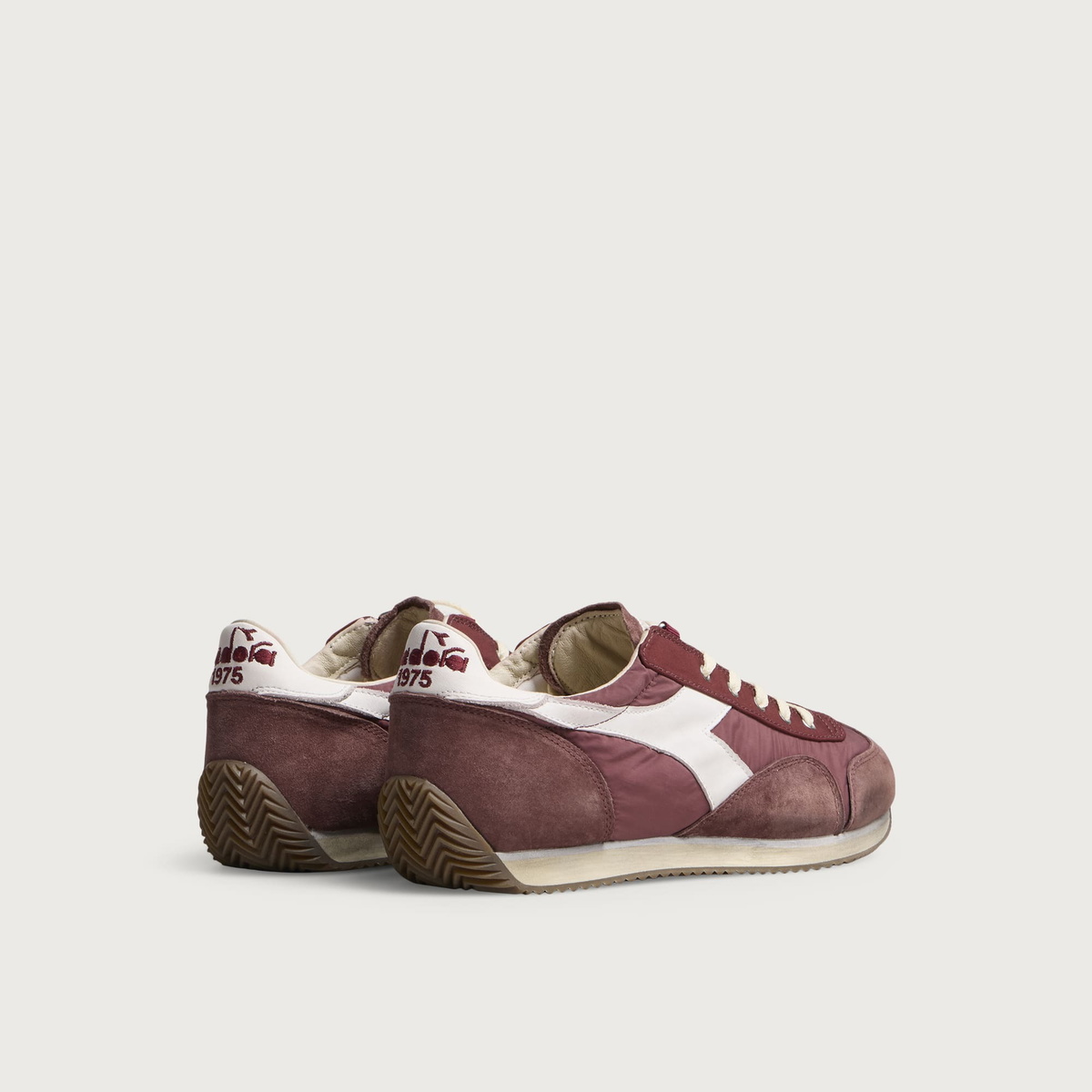Diadora Men's Equipe Vela SW Sneaker in Andorra/White