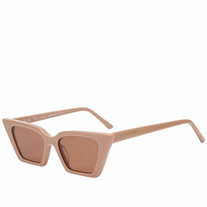 Photo: Lu Goldie Women's Claudia Sunglasses in Beige
