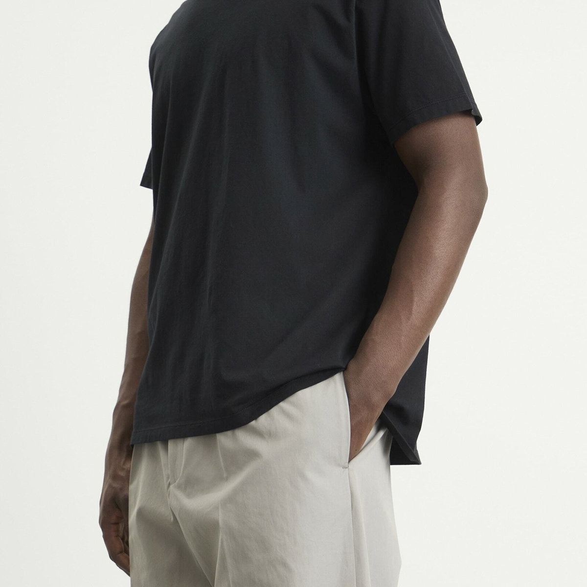 Jil Sander Men's Cotton Pleated Trouser in Ash Grey