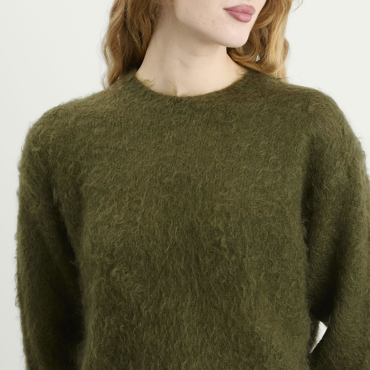 Auralee Women's Mohair Knit Pullover in Olive
