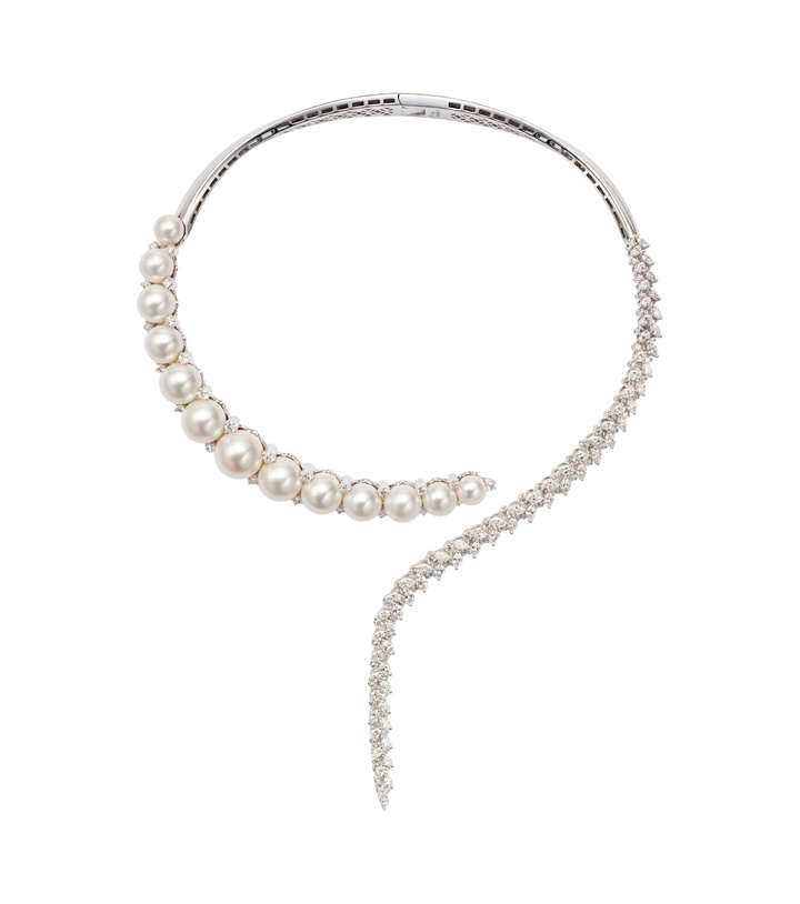 Photo: Yeprem Pearlescent 18kt white gold necklace with diamonds and pearls