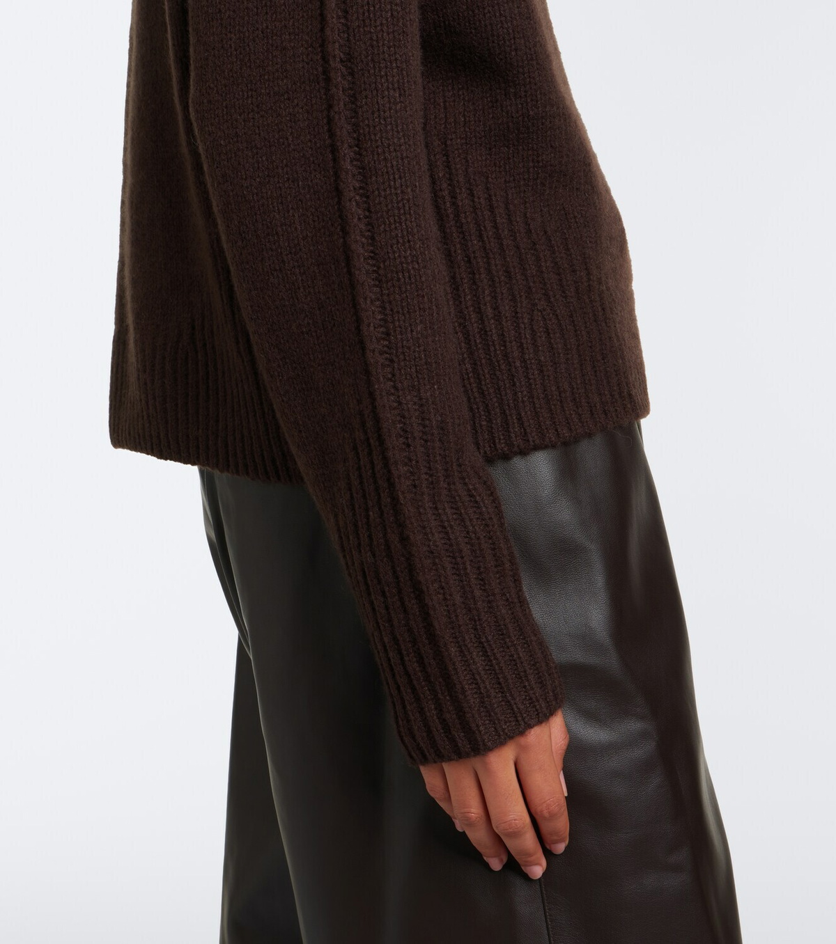 Joseph Tilly Lofty cashmere sweater