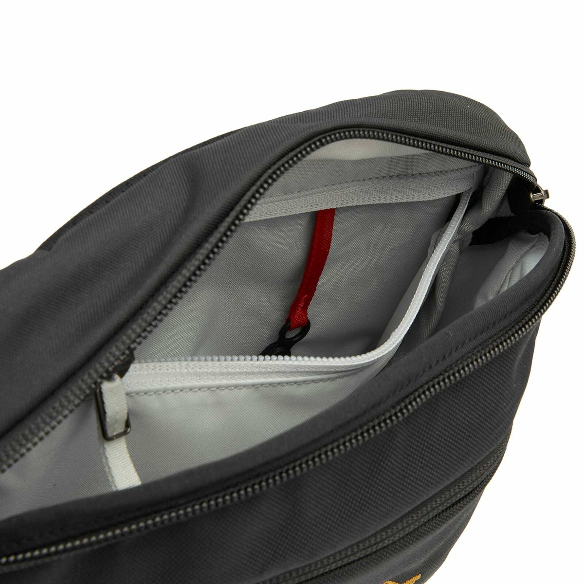 Arc'teryx Men's Mantis 2 Waist Pack in 24K Black 