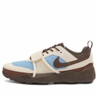 Nike x Travis Scott Zoom Field Jaxx Sneaker in Blue/Brown/Ivory