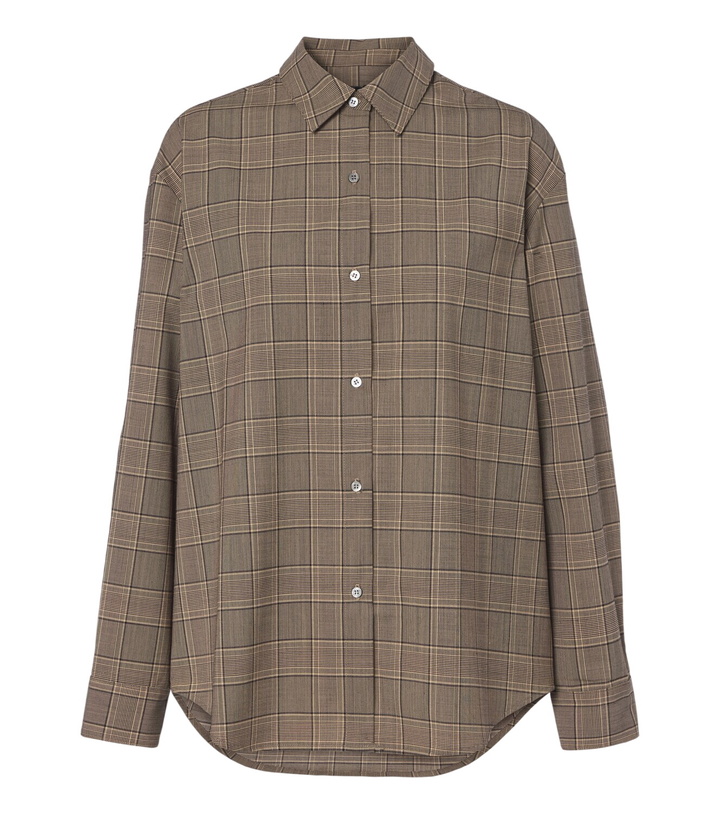 Photo: Leset Mia checked oversized shirt