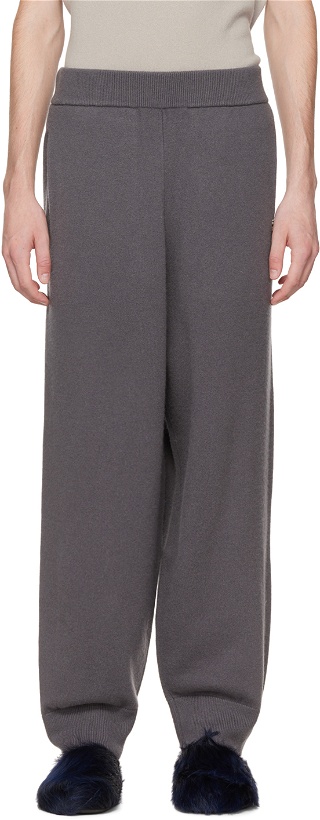 Photo: extreme cashmere Gray n°197 Rudolph Lounge Pants