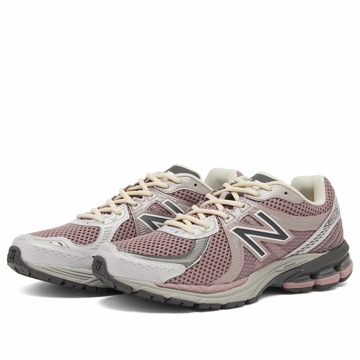 ゆんnew balance 860V2 24センチ　室内数分使用美品です！ ゆん様専用new balance 860V2 24センチ 室内数分使用美品です
