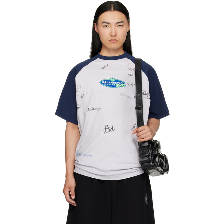 Photo: Balenciaga White Raglan Sleeves T-Shirt