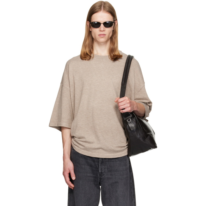 Photo: Fear of God ESSENTIALS Beige Soft Knit T-shirt