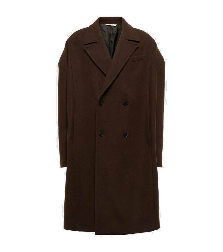 Photo: Valentino Oversized double-breasted coat