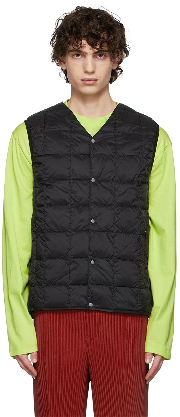 Photo: TAION Black Down Buttoned Vest