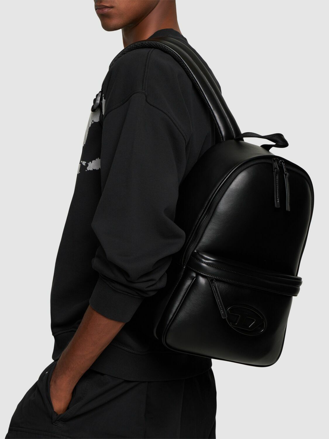 【DIESEL】Holi-D Backpack M Men's Holi-D-Backpack in bonded neoprene | Black | Diesel