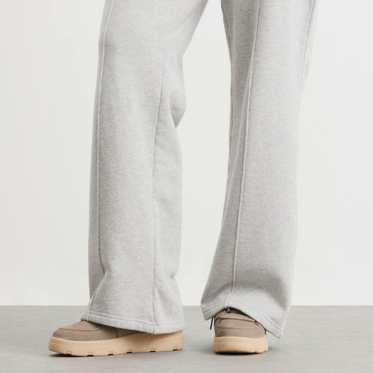 New Balance Allerdale Sneaker in Beige