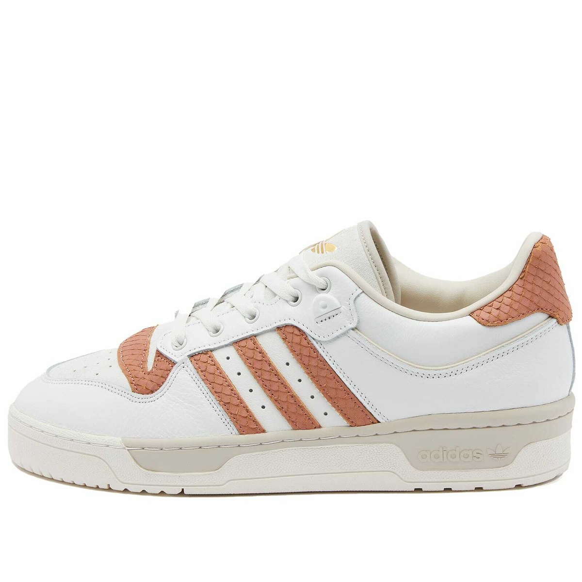 Sneakers in Adidas adidas White/Clay Strata Rivalry 86 Core Low