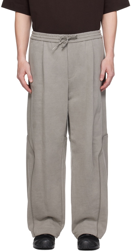 Photo: Juun.J Gray Drawstring Sweatpants
