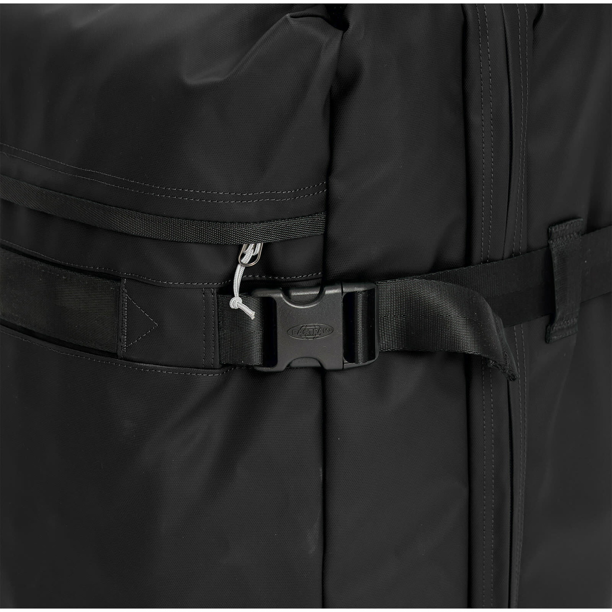 Eastpak Transit'r Medium Travel Bag With Wheels in Tarp Black 