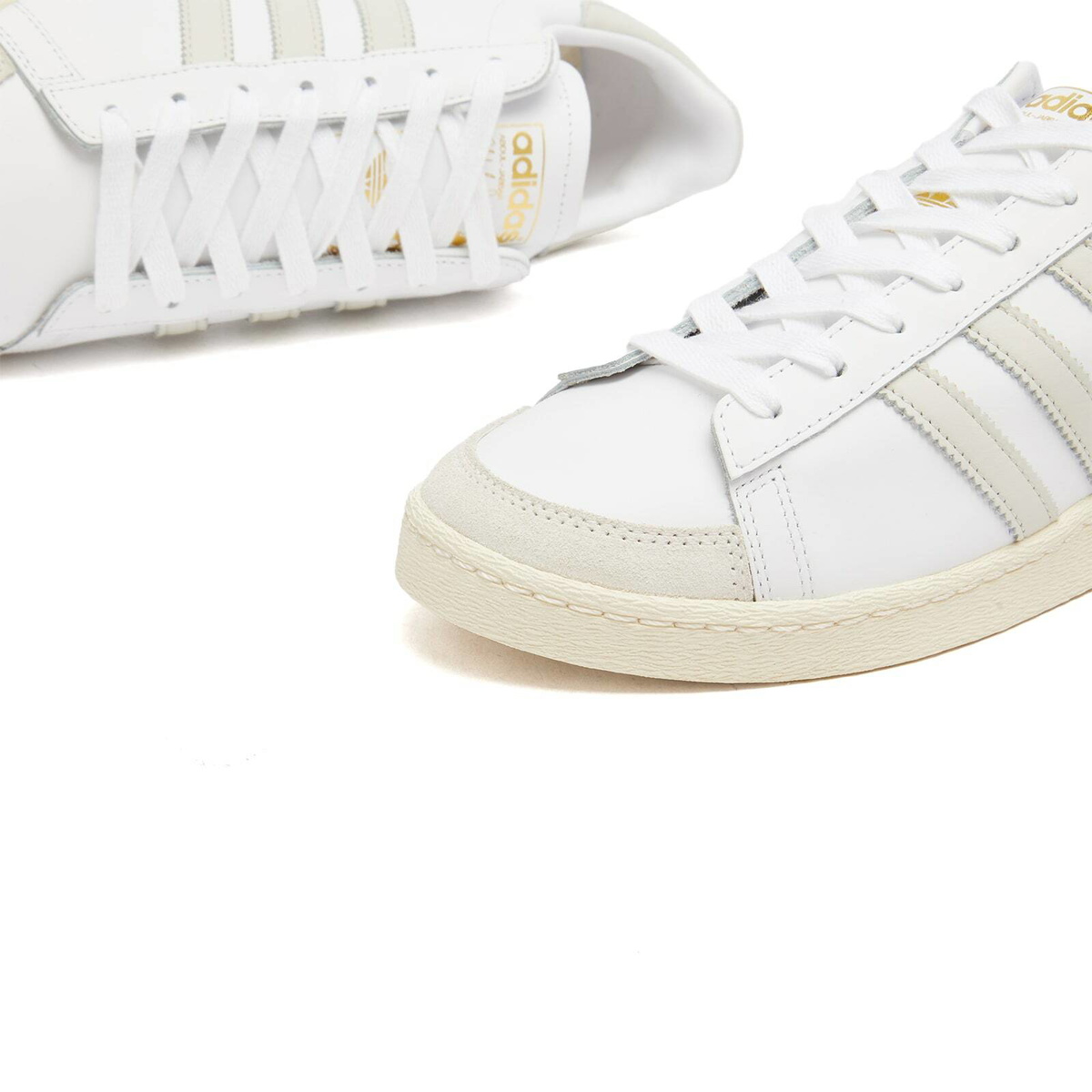 Adidas Jabbar Lo Sneaker in White/Orbit Grey