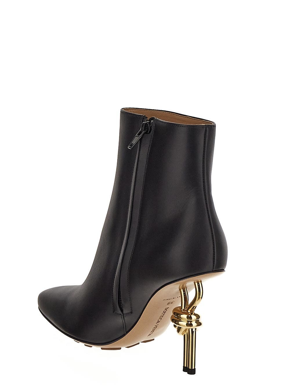 ショートブーツ・ブーティ BOTTEGA VENETA KNOT SMOOTH LEATHER ANKLE BOOTS Bottega Veneta Knot Ankle Boot Bottega Veneta