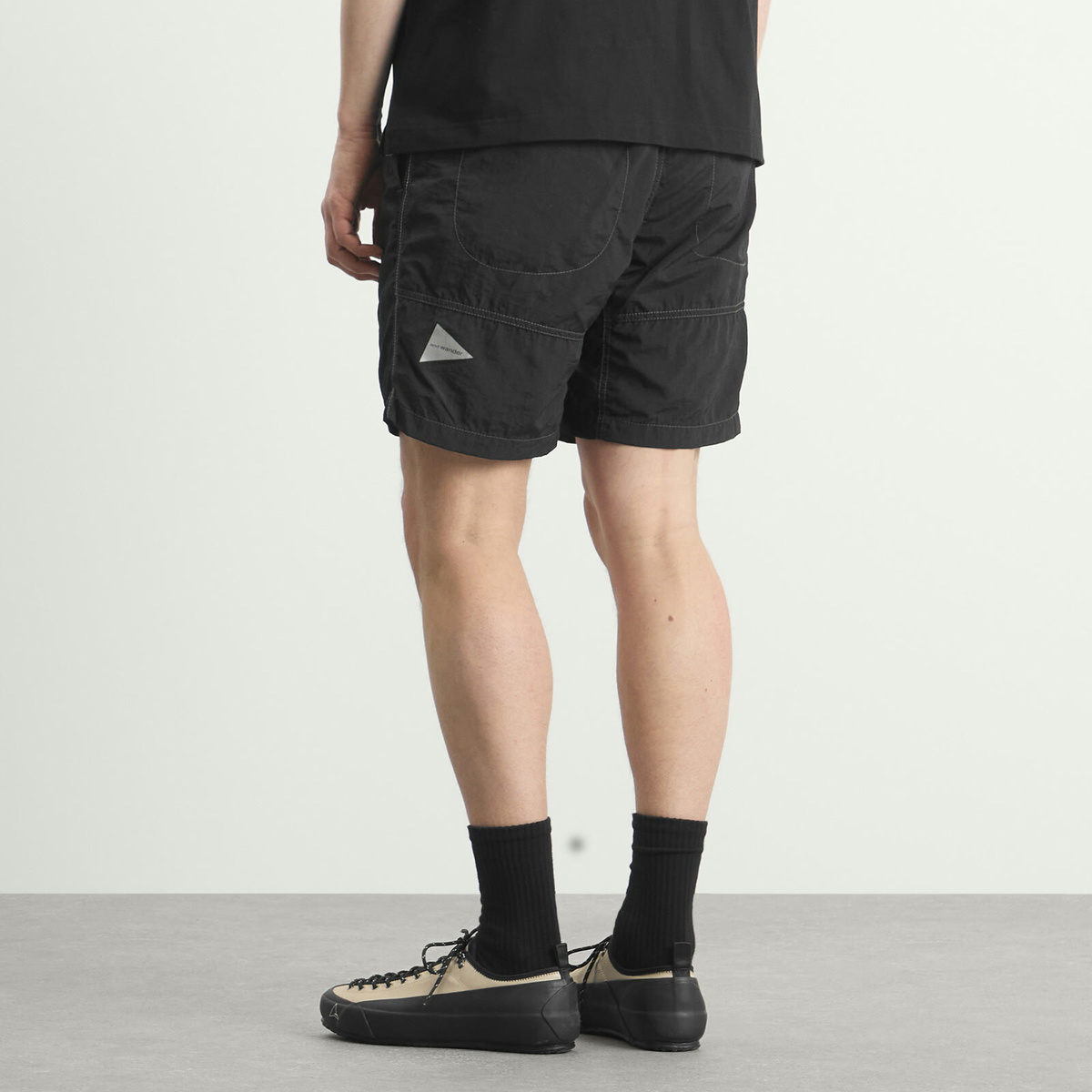 and wander Men's NY Taffeta Hiker Shorts in Black