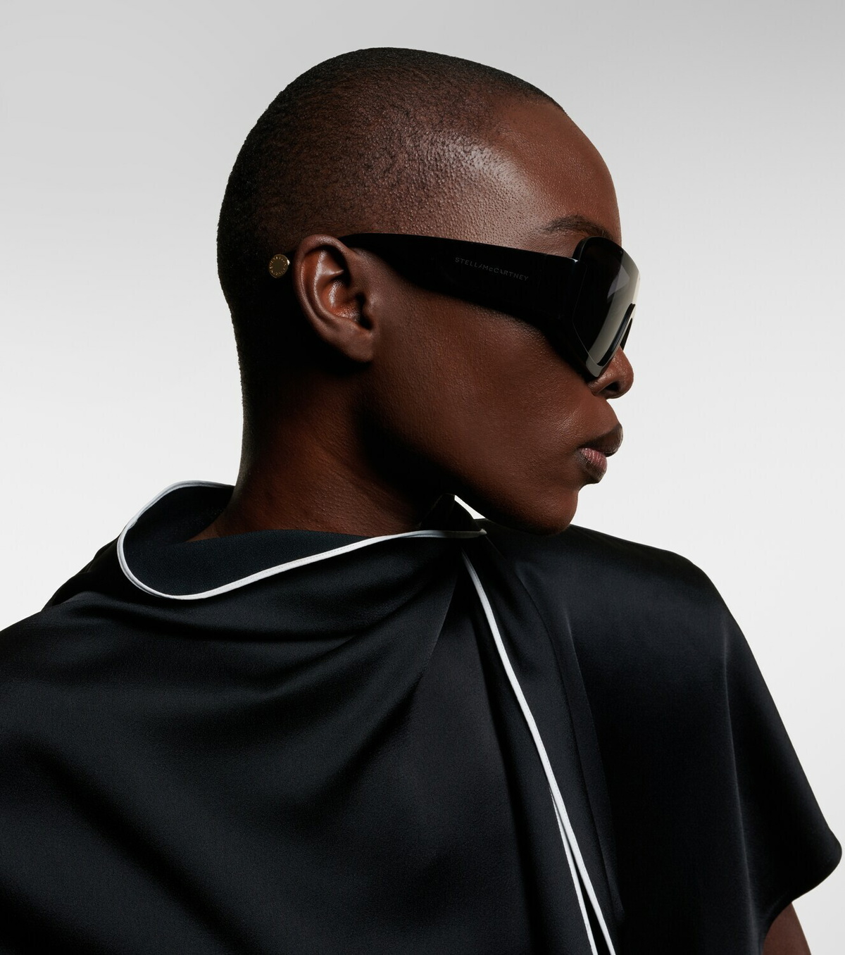 Stella McCartney Logo flat-top sunglasses