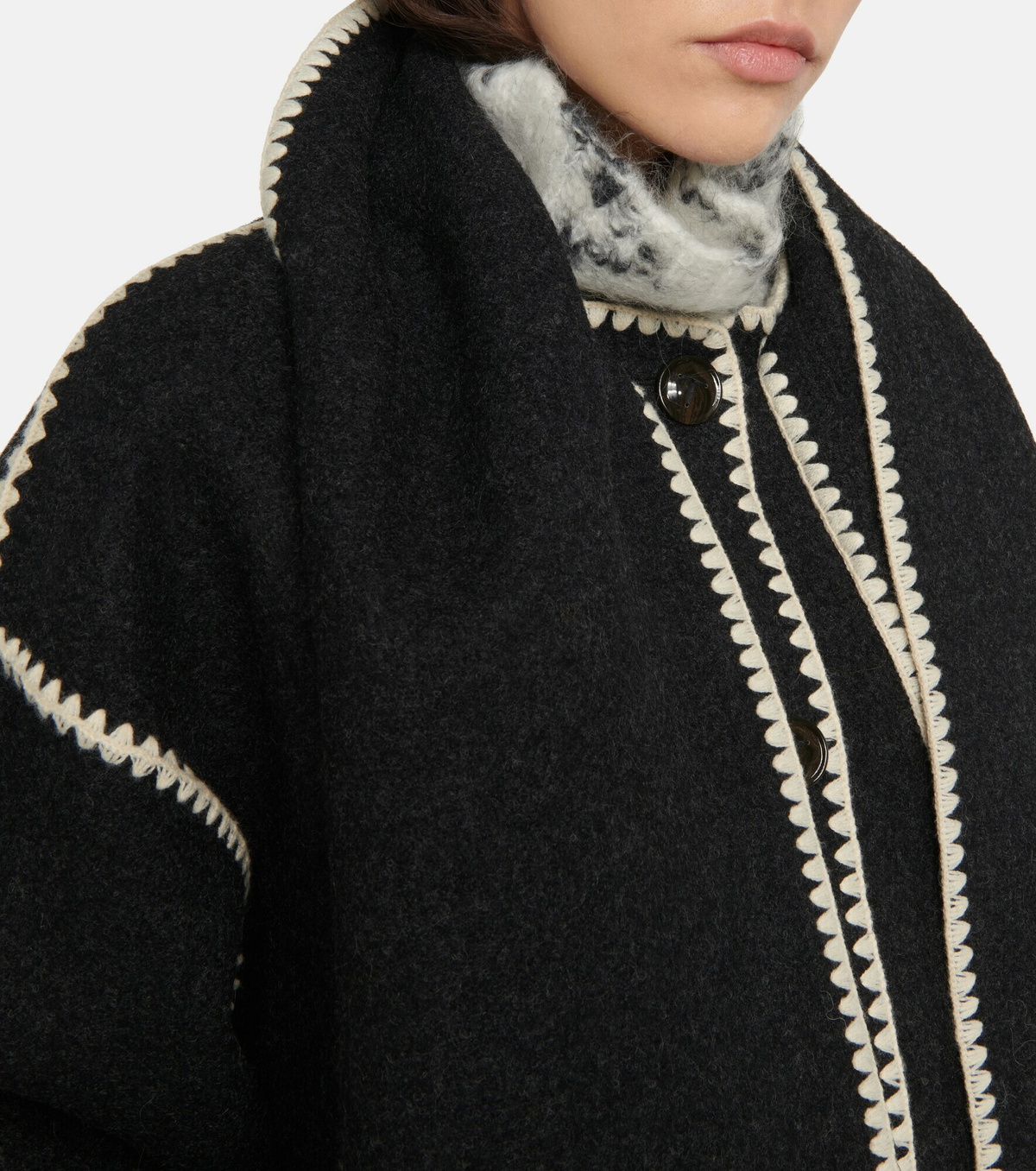 【TOTEME】フェルトウールジャケット【関税送料込】 TOTEMEのブラック フェルト ウール ジャケットがセール中
