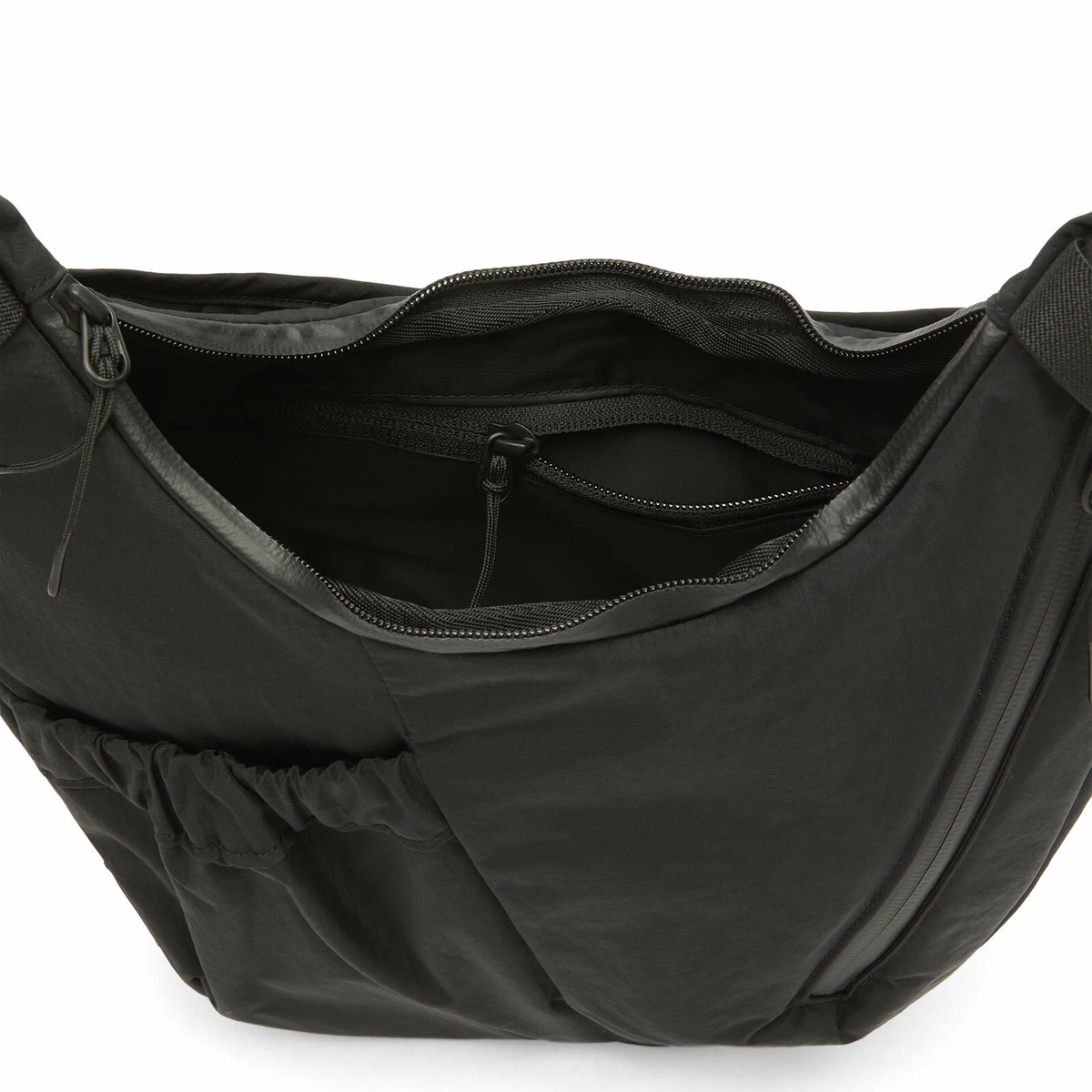 SEALSON M1 Cross Body Bag in Black 