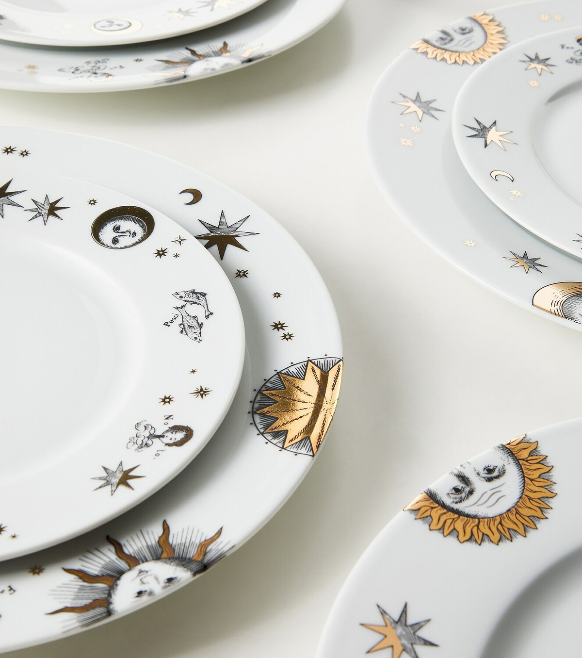 Fornasetti Astronomici set of 12 porcelain dinner plates