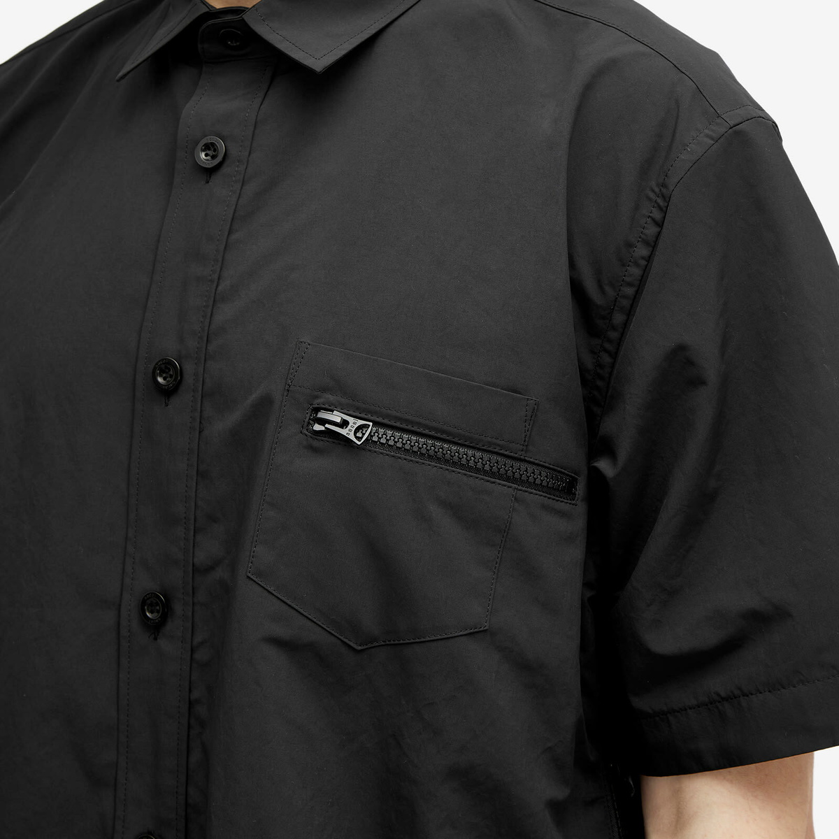Sacai Men's Matte Taffeta Zip Short Sleeve Shirt in Black Sacai