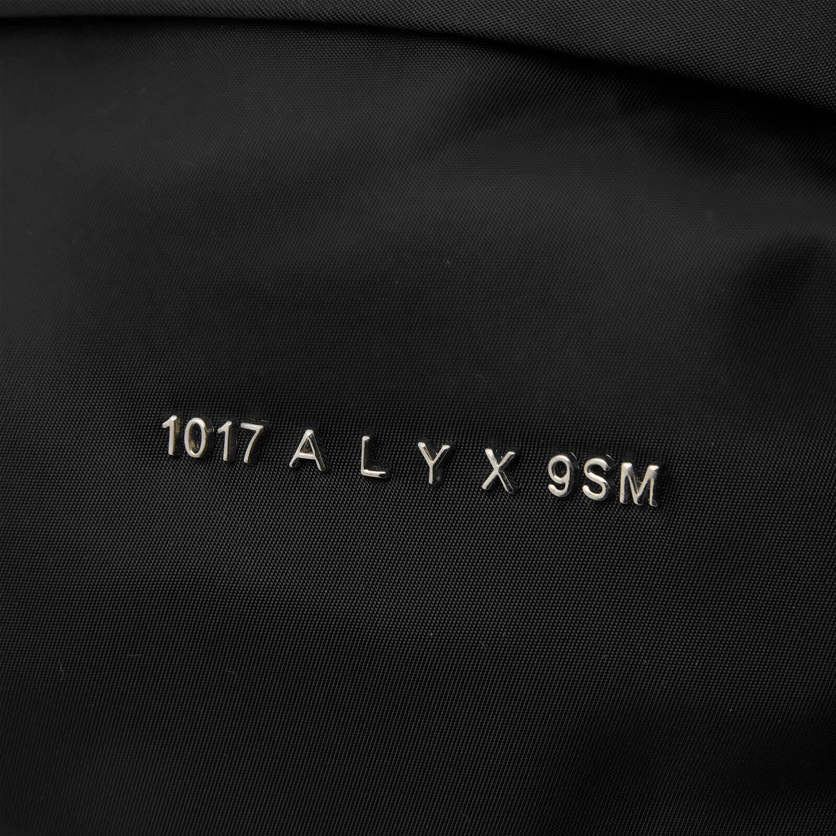 1017 ALYX 9SM Men's Buckle Crossbody Bag in Black 1017 ALYX 9SM