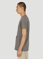 Botty T-Shirt in Grey