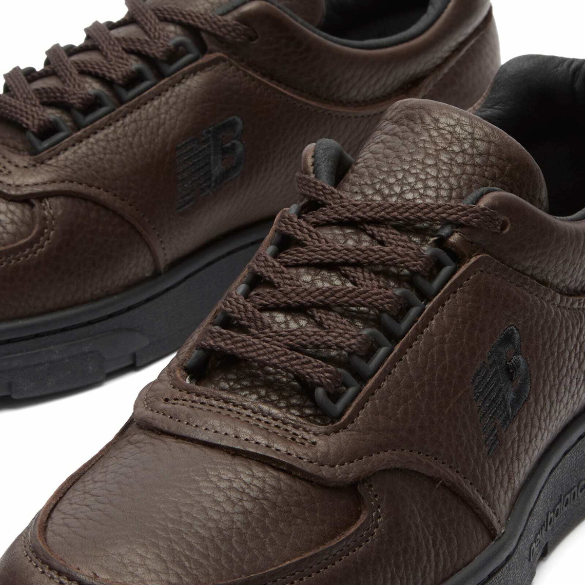 New Balance UADWDBL Sneaker in Brown