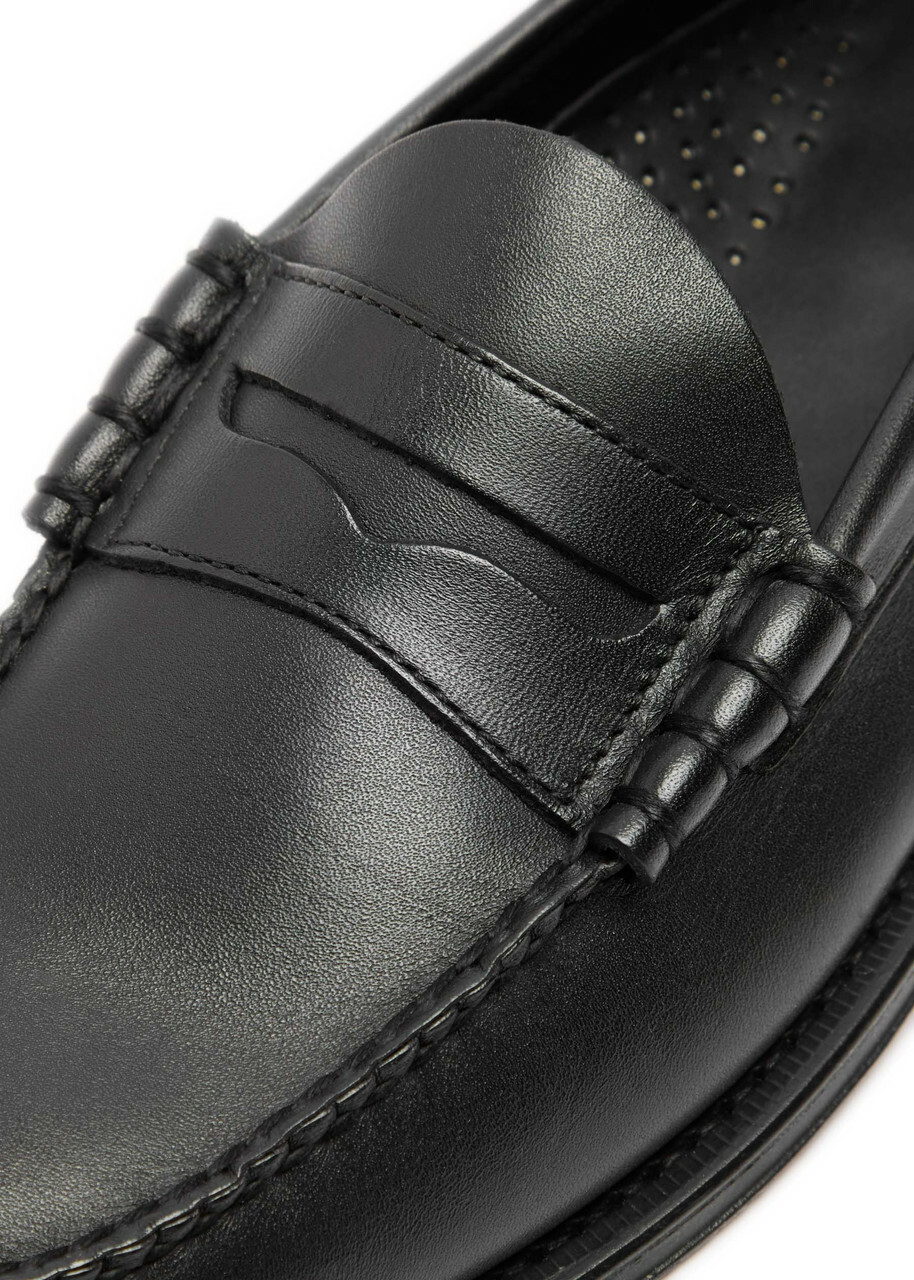 G.H Bass & CO Larson Leather Loafers Black