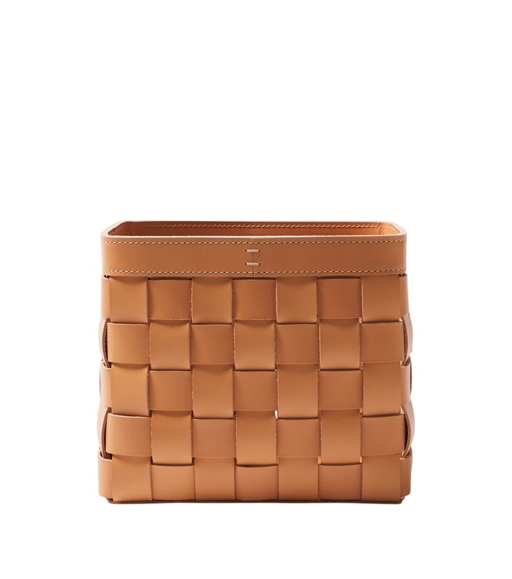 Photo: Giobagnara Mondina Small woven leather basket