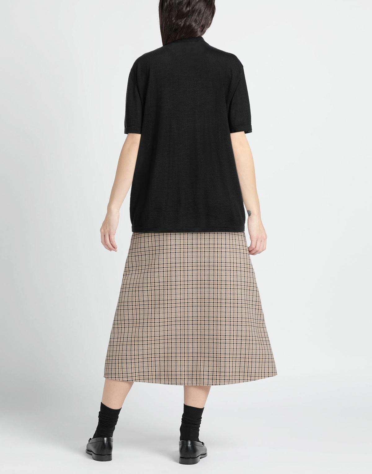 Armarium Womens Sweater in Black