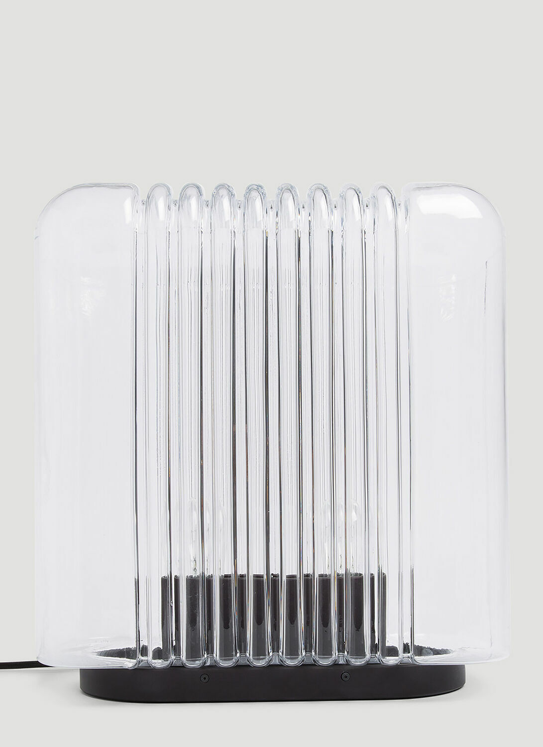 Karakter Lari Lamp (UK)