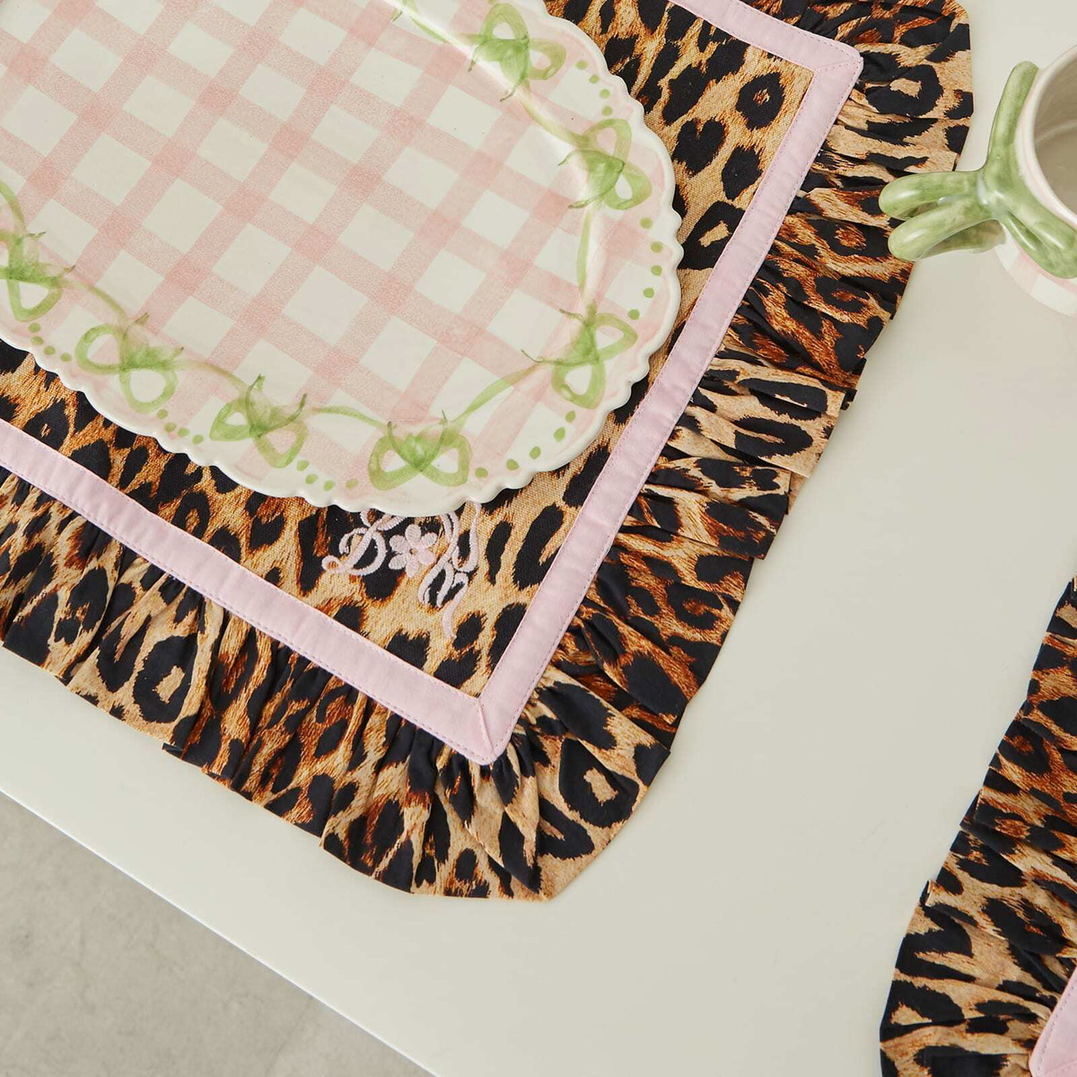 Damson Madder Women's 2 Set Ruffle Placemat in Leopard 